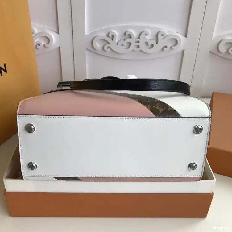 Fashionrepsfam ru Bags LV 19B570381 0606